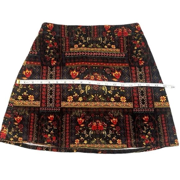 H&M Loves Coachella Boho Velour Retro Beatnik Style Floral Skirt Size 4 - Picture 7 of 10